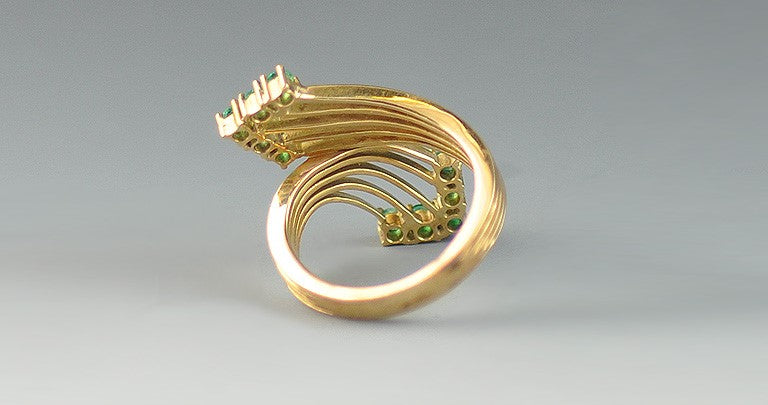 Neat 14k Yellow Gold Emeralds Shooting Star Shaped Design Ring Size 5.5