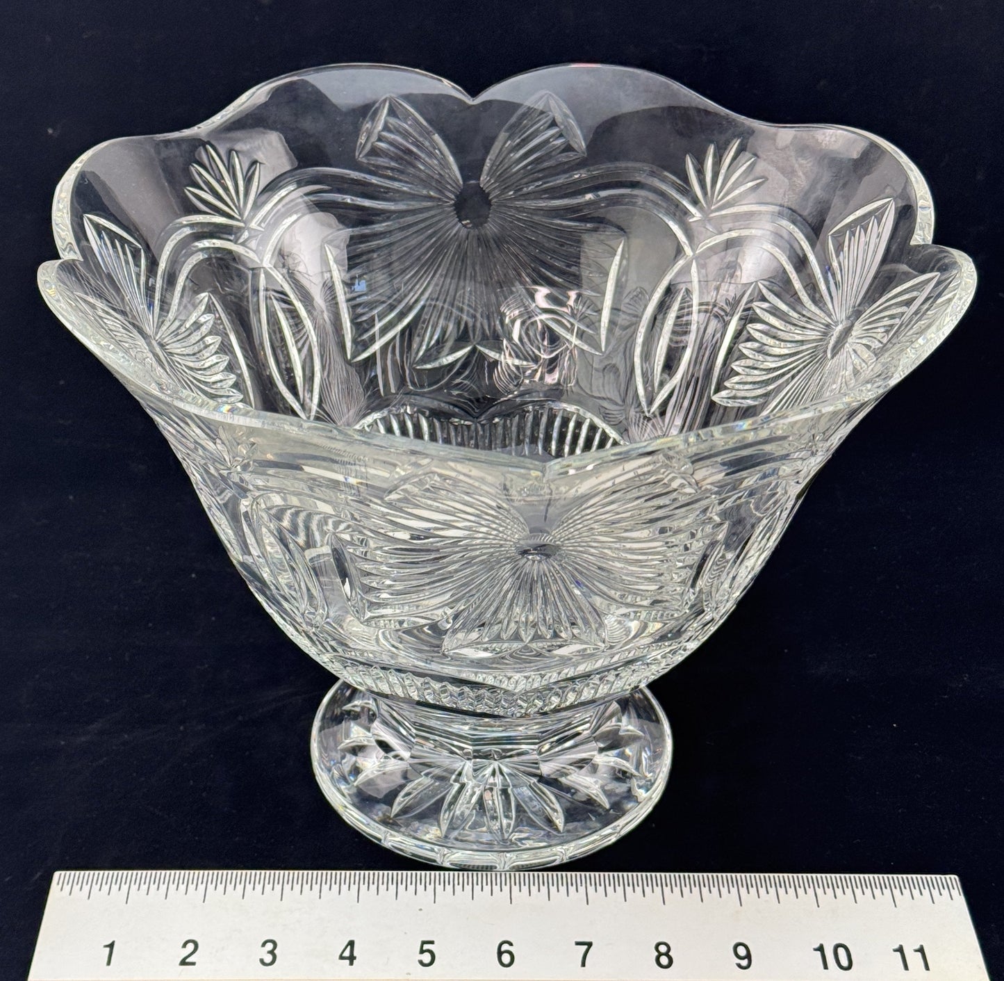 Limited Edition Waterford Cut Glass Crystal Holiday Ribbon Bow Footed Bowl