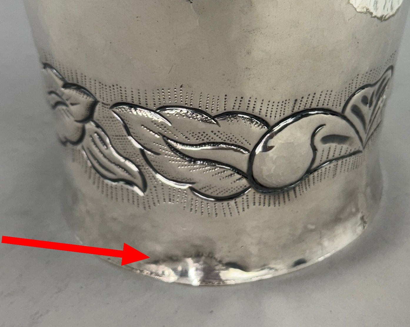 Beautiful VTG Peruvian Sterling Silver Hand Hammered Hand Chased Floral Vase