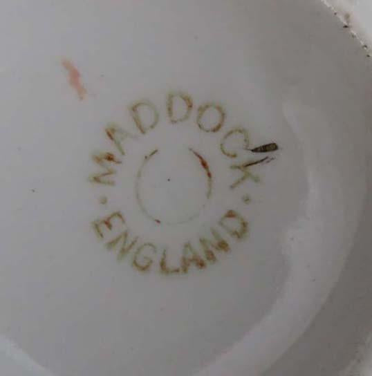 Late 1890's-Early 1900's John Maddock & Sons Porcelain 5 Tea Cups 3 Saucers