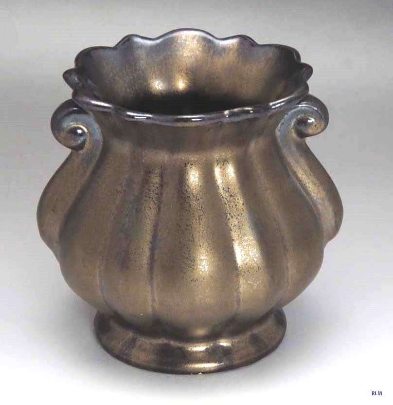 Stunning 1928 Camark Pottery Bronze Glaze Vase