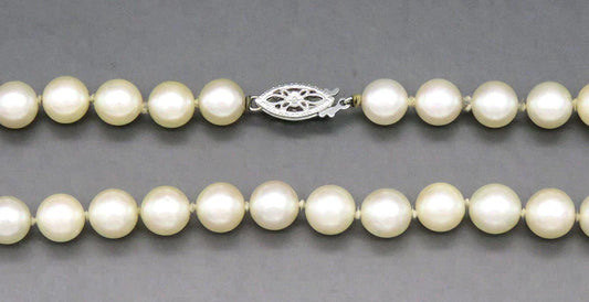 Vintage 6.8mm Pearl Necklace Individually Knotted 10K White Gold Clasp