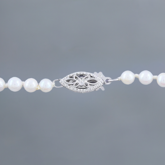 Classy Graduated Pearl Strand Necklace w 14k White Gold Filigree Clasp