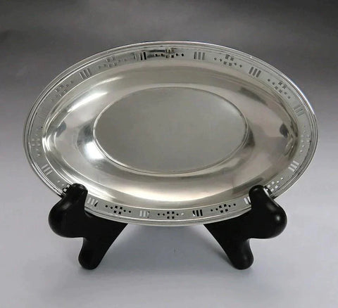 1907-1947 lovely Tiffany & Co sterling silver pierced oval bowl/dish/tray