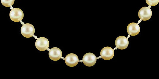 Lovely 14K White Gold Pearl Strand Necklace Modern