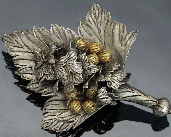 Victorian 1860's-1890's European 18k Gold & Sterling Silver Filigree Leaf Pin