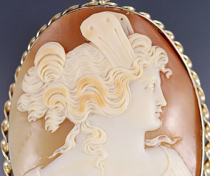 Fine Large Carved Cameo 14k Gold Rope Setting Pendant Pin Brooch