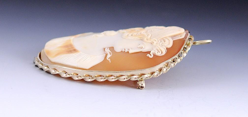 Fine Large Carved Cameo 14k Gold Rope Setting Pendant Pin Brooch