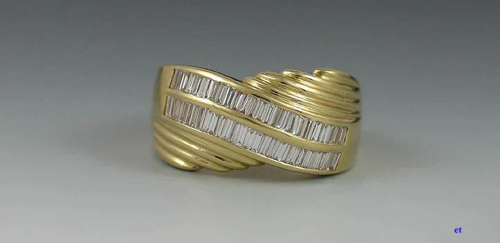 Fab Quality 18k Gold & VVS Diamond Ring .75ct tdw