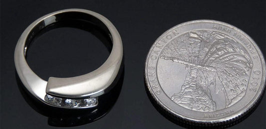 Dazzling 14k White Gold & ~.30ct Diamond Ring Size 6.75