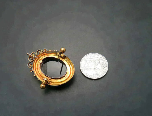 Lovely Victorian 14k Gold Hardstone Cameo Pin / Brooch / Pendant