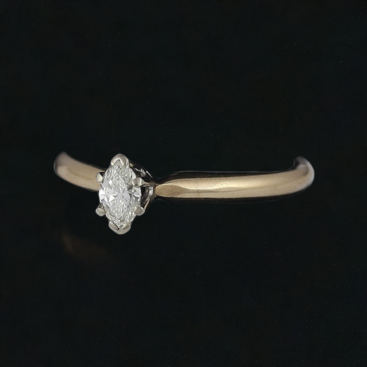 High Quality Modern 14K Gold Marquise Diamond Solitaire Ring ~.25CT Size 7