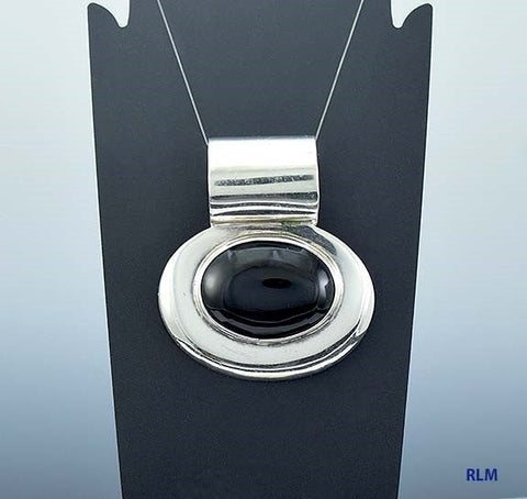 Lovely Modernist Sterling Silver Necklace Pendant Natural Black Onyx Gem Stone