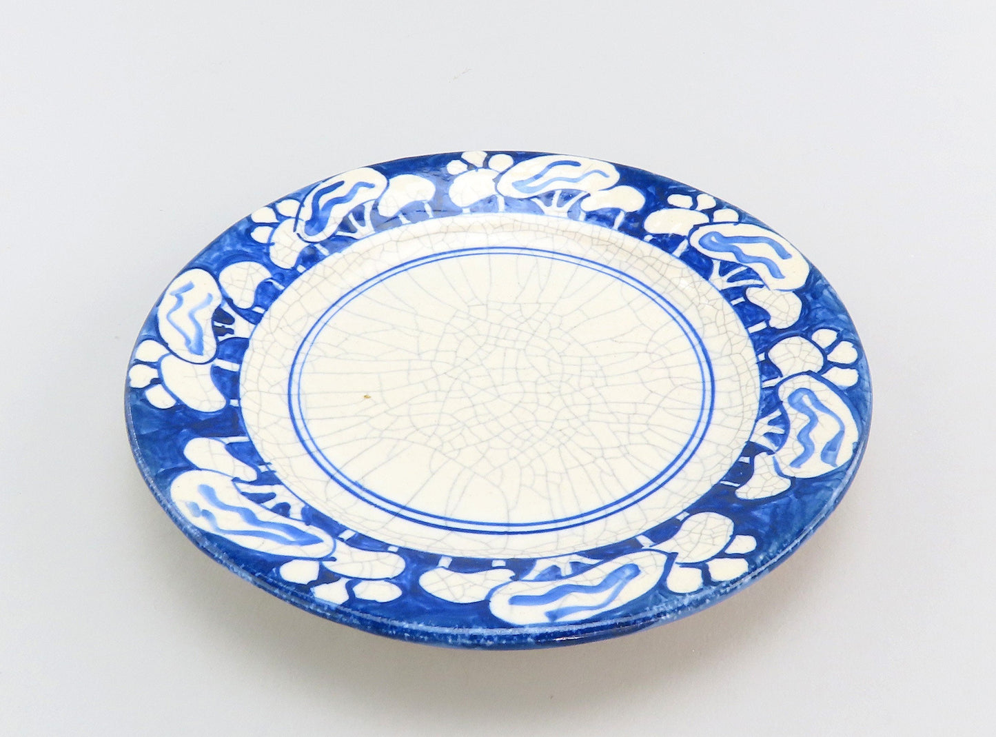 Antique Old Dedham Pottery Snow Tree Mushroom Pattern Bread Plate 6”
