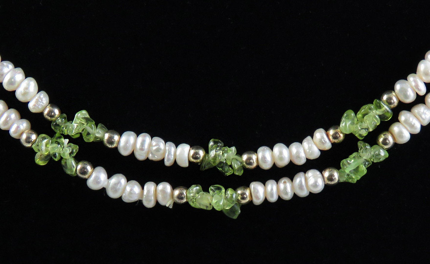 Gorgeous Modern Tumbled Peridot Pearls & Gold Plated Bead Necklace
