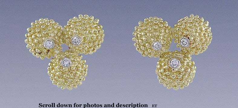 Stunning Well Crafted Pair 18k Gold & Diamond Stud Earrings