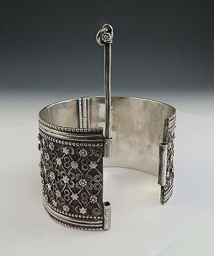 Lovely Indian or African Tribal Silver Filigree 2" Wide Cuff Wedding Bracelet