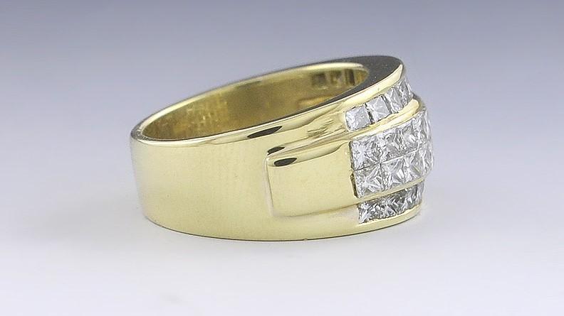 Dazzling 18k Yellow Gold & 3.6ct Diamond Ring