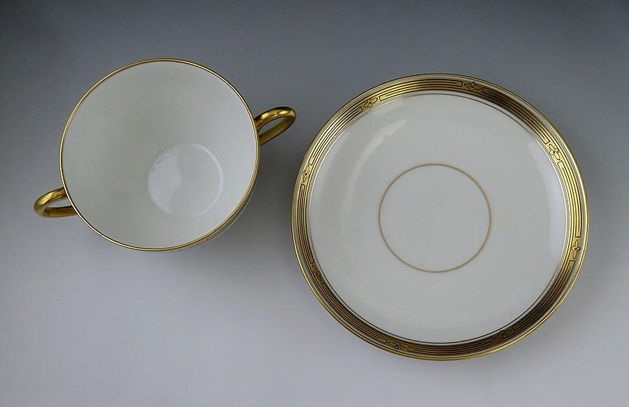 Limoges Porcelain/Fine China PIC46 Gold Rim Hand Painted Bouillon Bowls Saucers