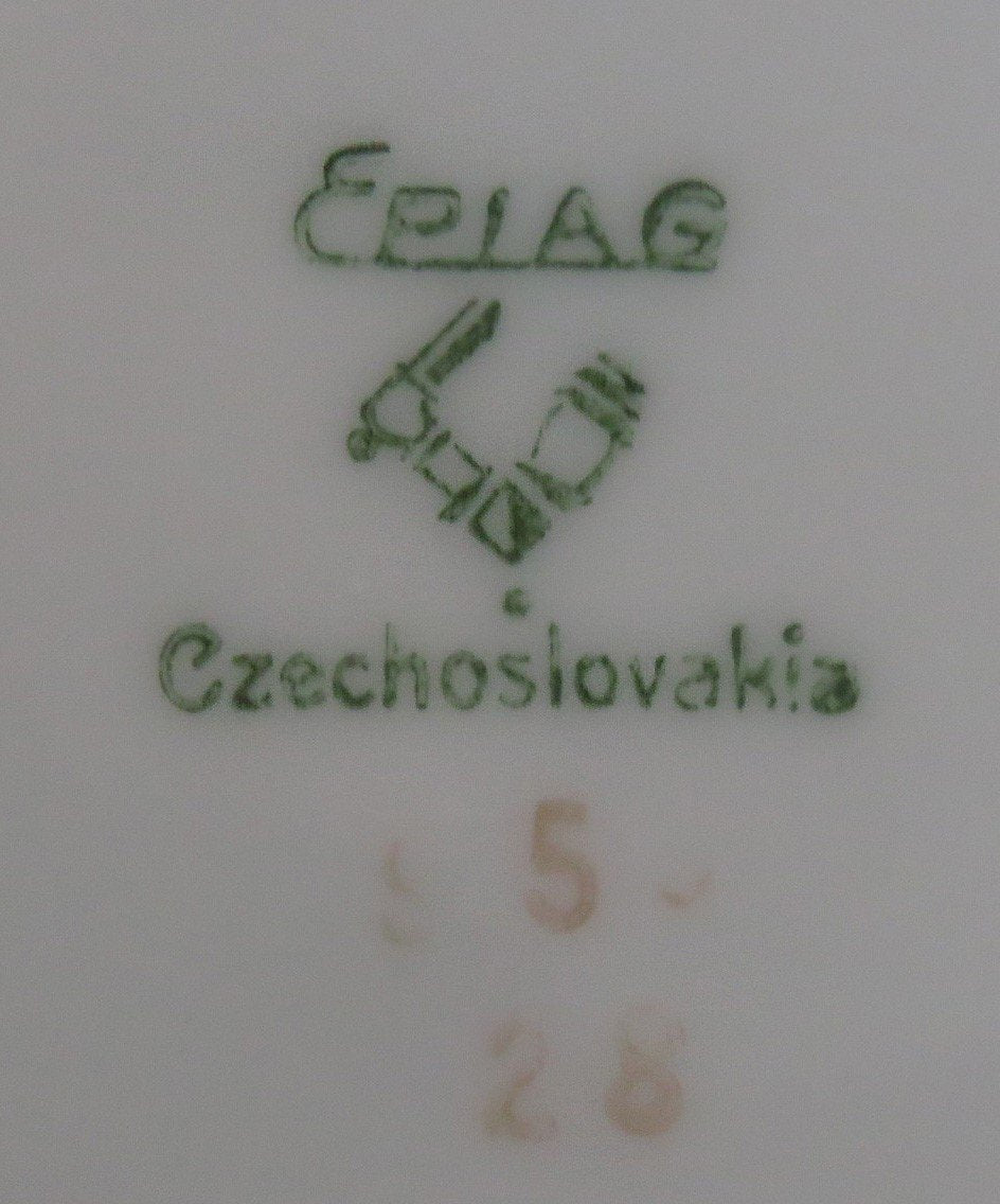 Lovely set 12 Czech Epiag 9561 Floral Dinner Plates c1930's