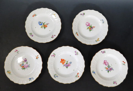 5 Lovely Royal Copenhagen Saxon Flower Porcelain China Dinner Plates 10"