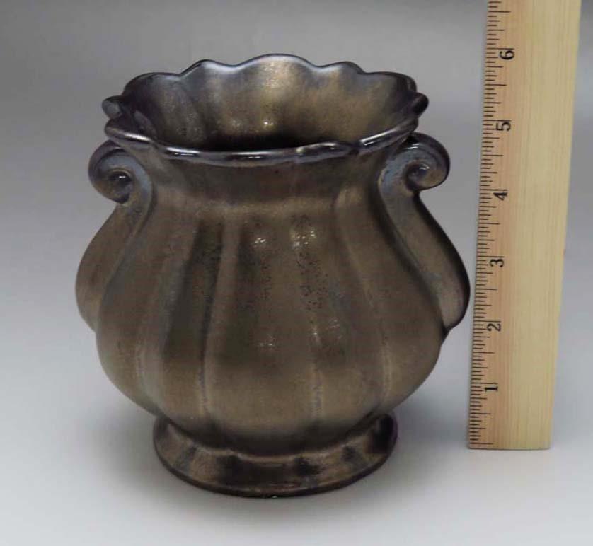 Stunning 1928 Camark Pottery Bronze Glaze Vase
