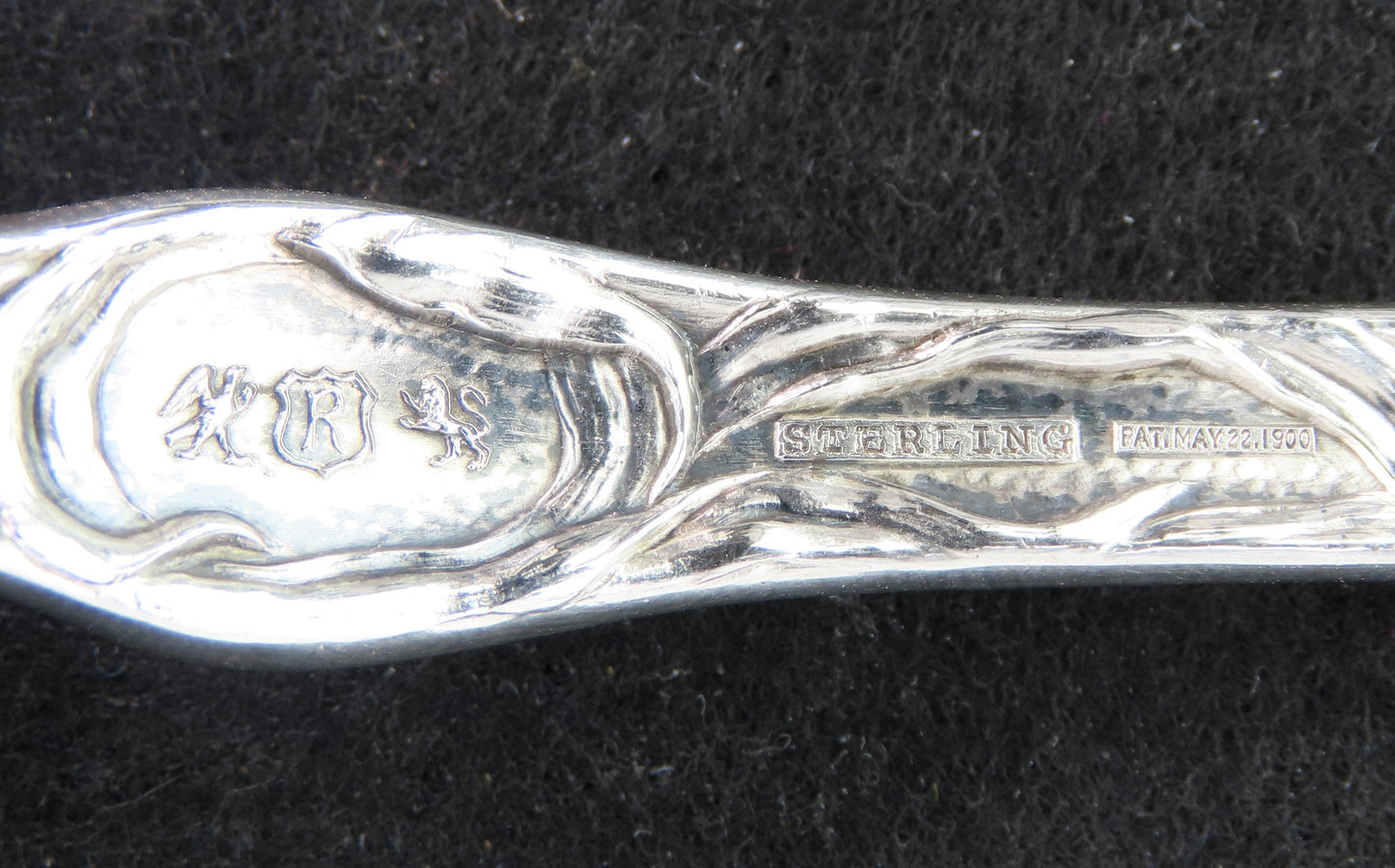Reed Barton Les Cinq Fleurs Sterling Silver Salad Serving Spoon Art Nouveau 9"