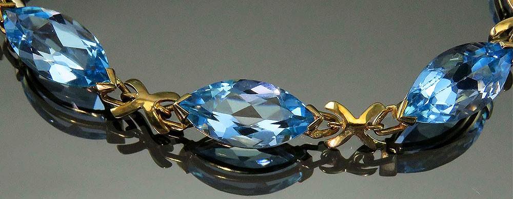 Gorgeous 10k Yellow Gold 22ct Blue Topaz Marquise Bracelet