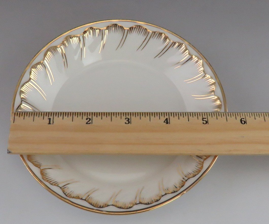 Lovely 21pc set Antique/Vintage Gilt Porcelain 10 Coffee Tea Cups & 11 Saucers