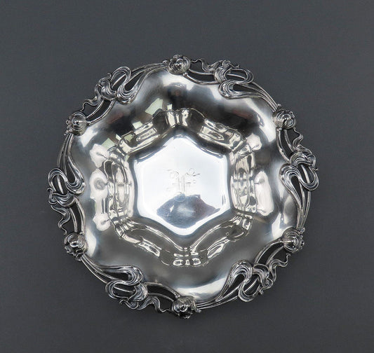 Gorgeous c 1895 Art Nouveau Floral Rim Sterling Silver Lobbed Dish 9 3/4 in