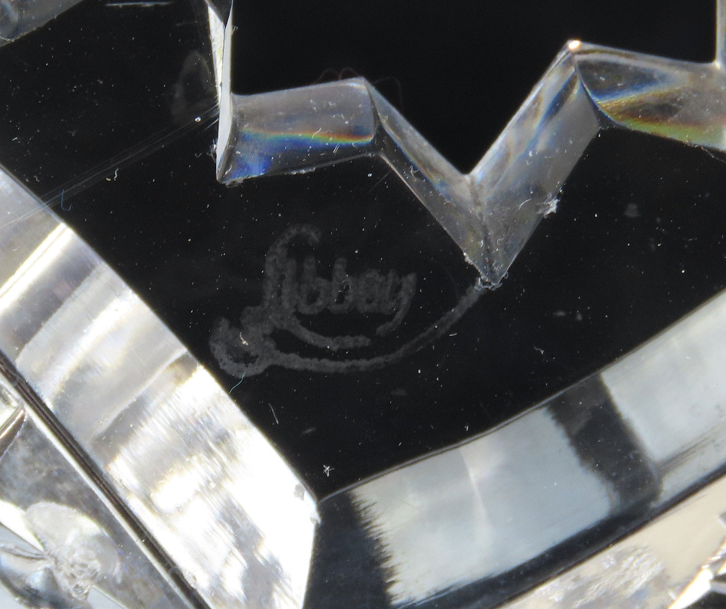 Eyecatching Signed Libbey American Brilliant Period Cut Glass 10" Bowl