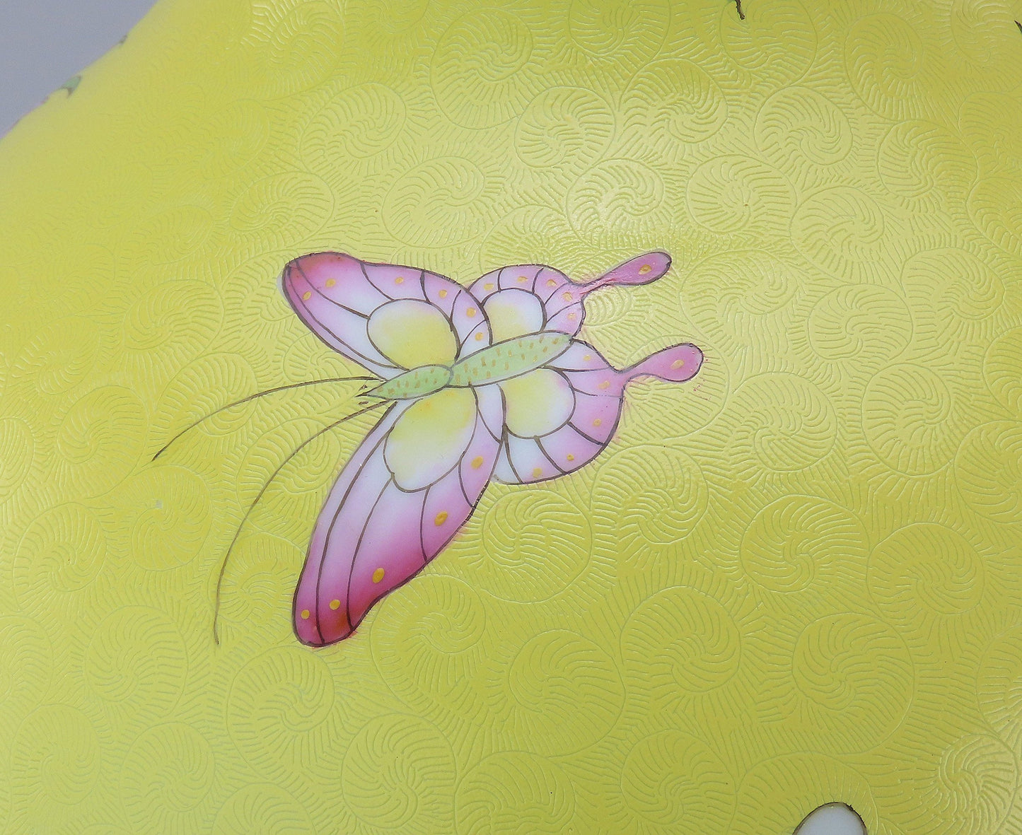 Superb Chinese Yongzheng Mark Yellow Liuyeping Phoenix Bird Flowers Vase
