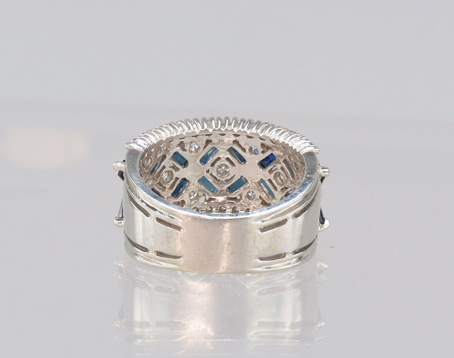 Dazzling 14k White Gold ~.50ct Diamond ~.60ct Lab Sapphire X's O's Ring