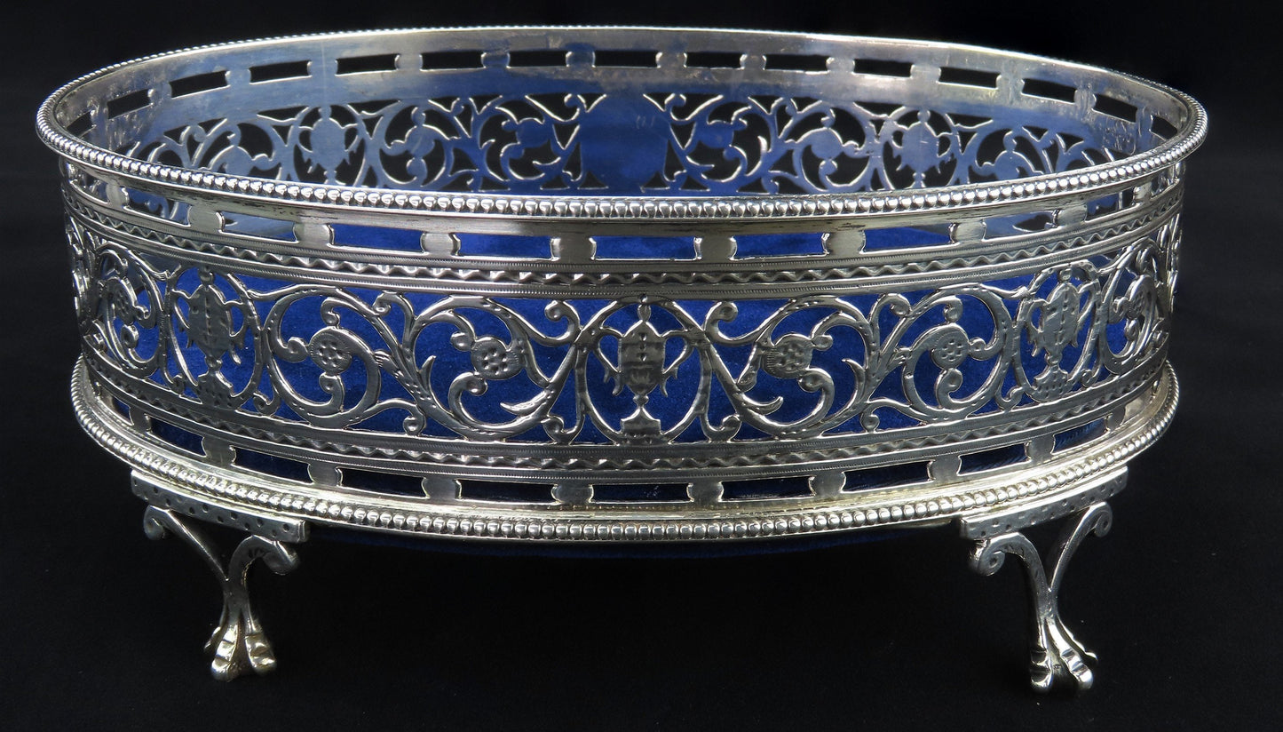 Neat English Georgian Sterling Silver Openwork Oval Dresser Catchall Tray 1777