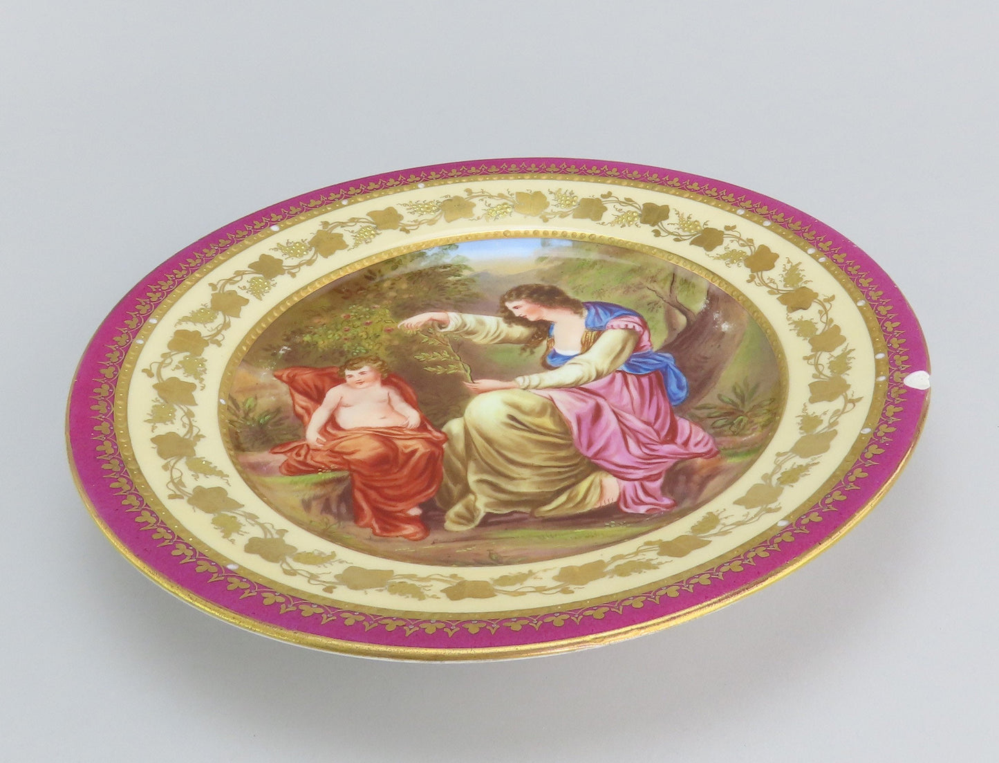 Royal Vienna Hand-Painted Scene Plate Cleone Naiad Nymph and Putti Scene 9 1/2"