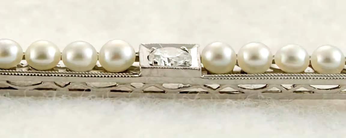 Edwardian Platinum Filigree Diamond Pearl Bar Pin Brooch