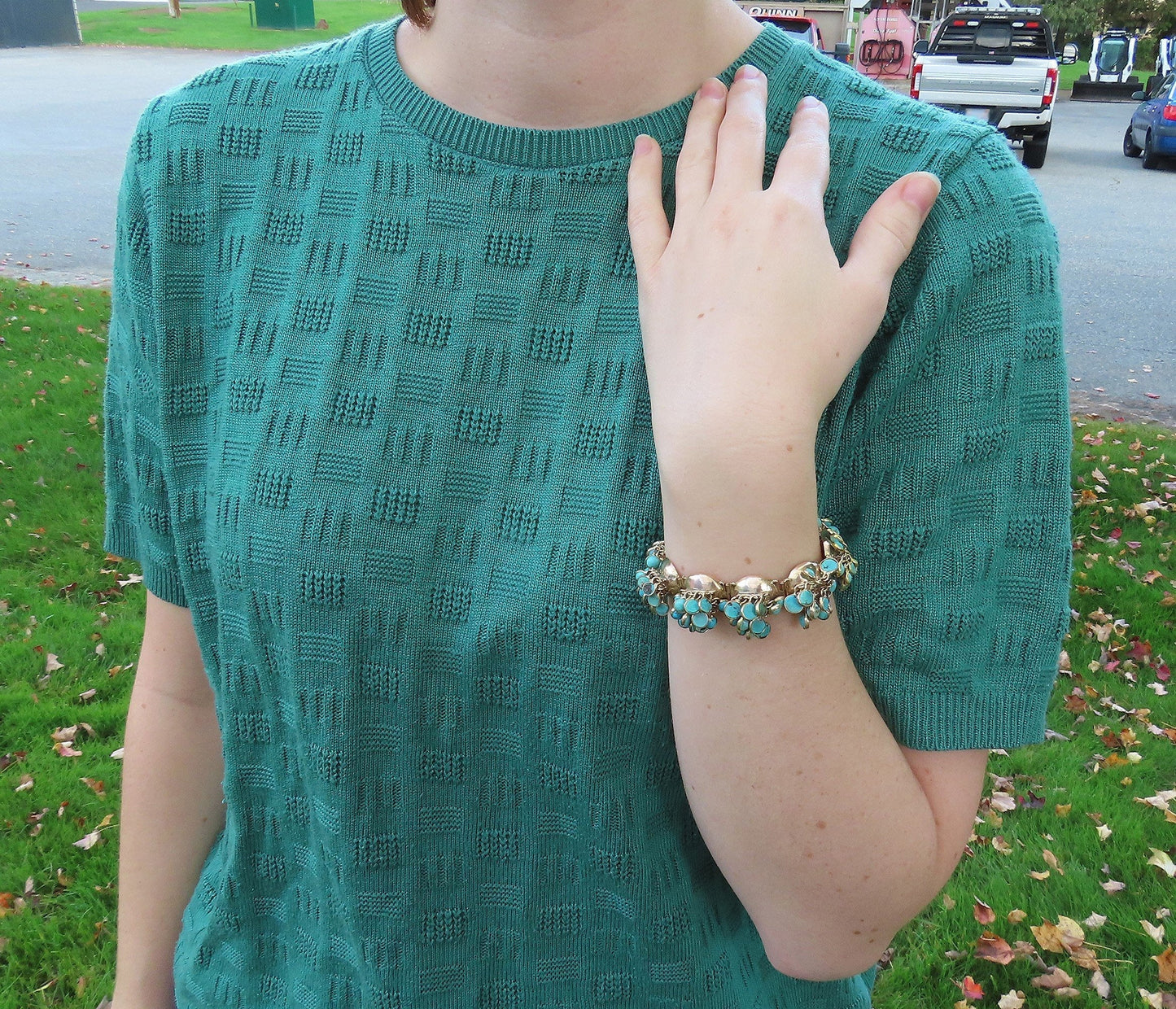 Stunning 14k Yellow Gold Turquoise Cabochon Dangle Tassel Jingle Bracelet