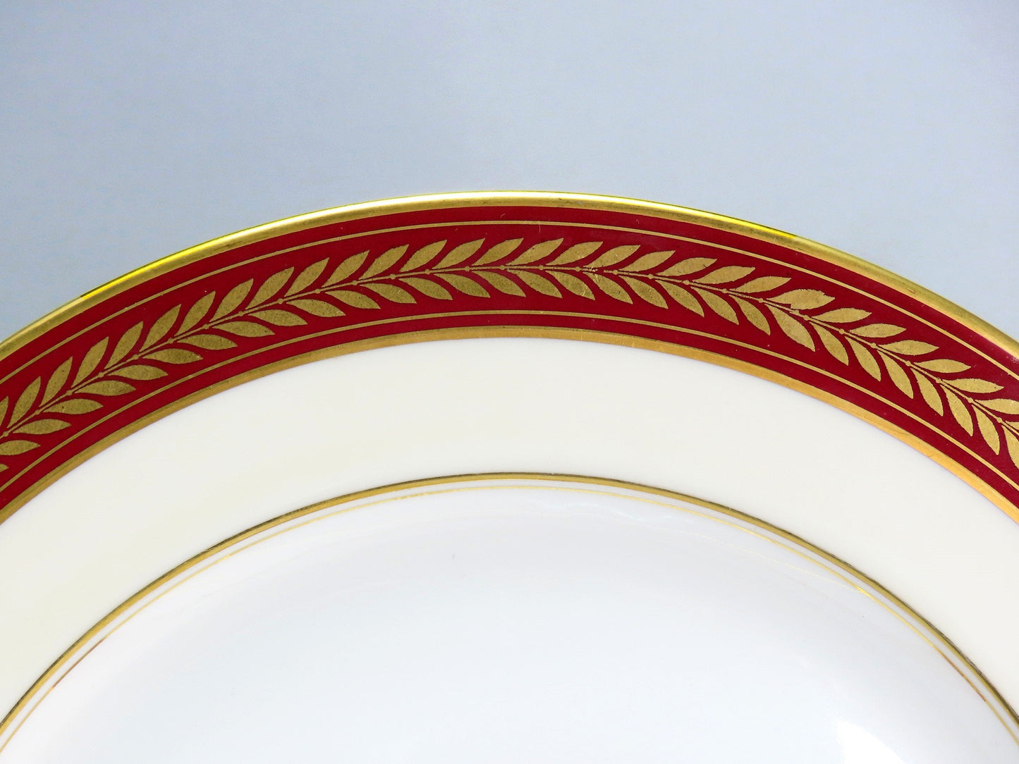 Beautiful Set 12 Royal Bayreuth Red Burgundy Gold Gilt Dinner Plates 10.75"