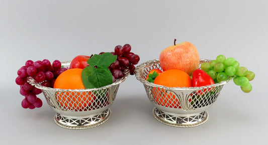 1775 Irish Sterling Silver Pair Pierced Bowls Dublin Markham Family Crest 7.5 in