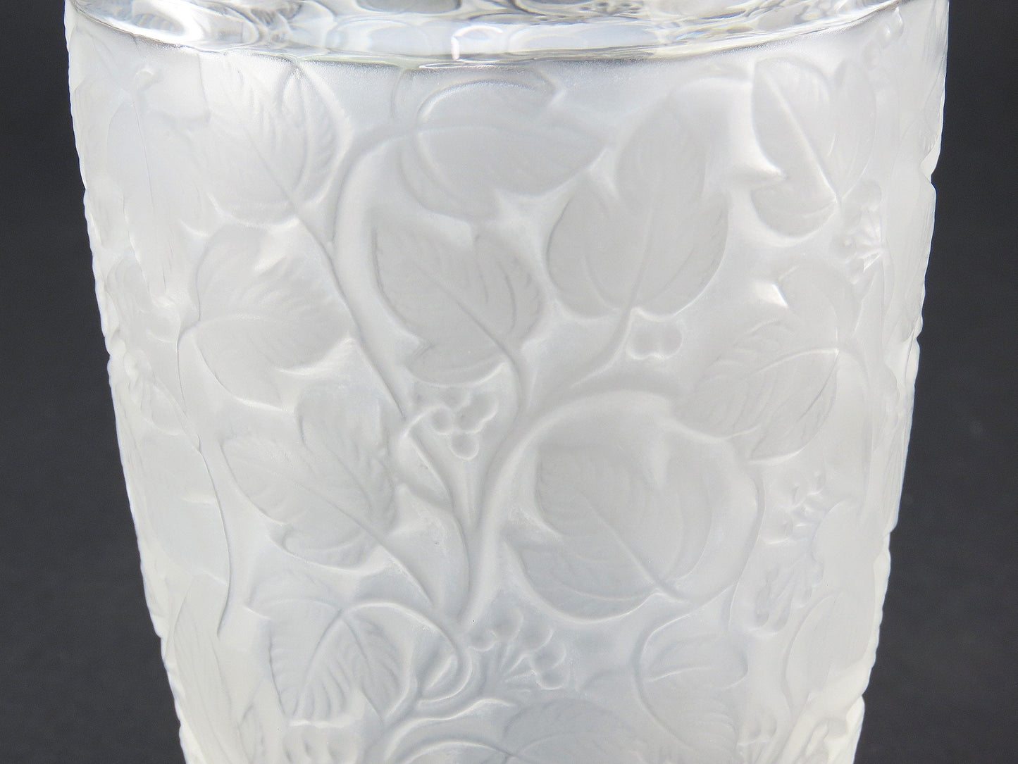 Gorgeous Lalique France Deauville Frosted Vine Berries Pattern Glass Vase