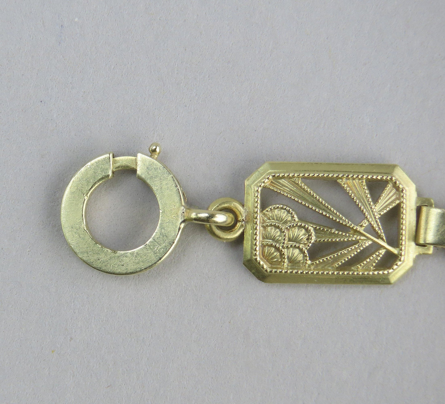 Stylish VTG Diana 14k Yellow Gold Openwork Leaves Bracelet