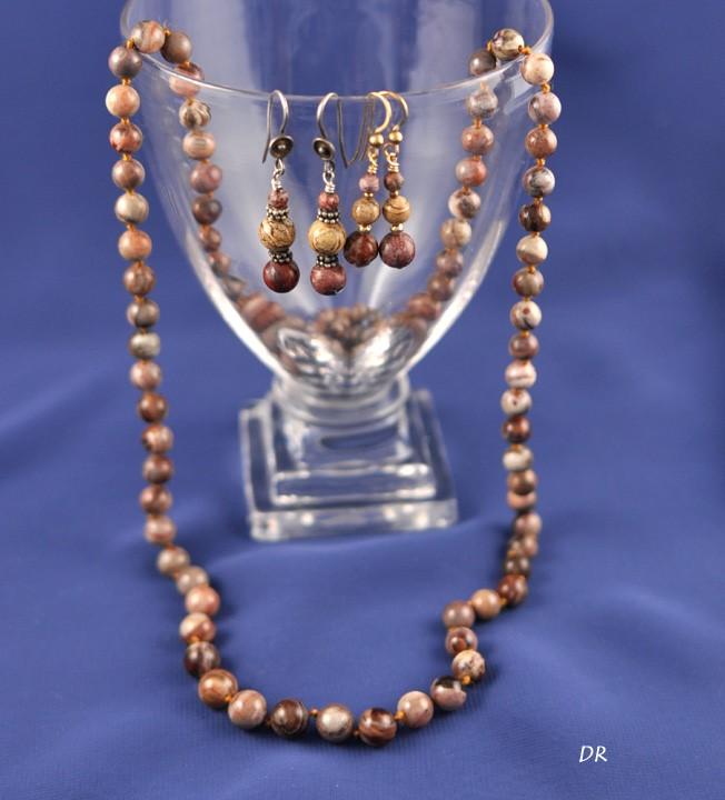 Earth-Tone Agate Bead Necklace, 2 Pairs Dangle Earrings