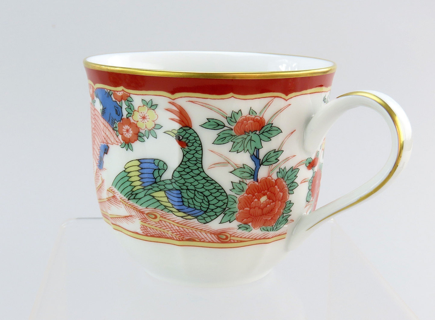 8 Large Cups and Saucers Gumps San Francisco Phoenix Bird 9639 Imari Style