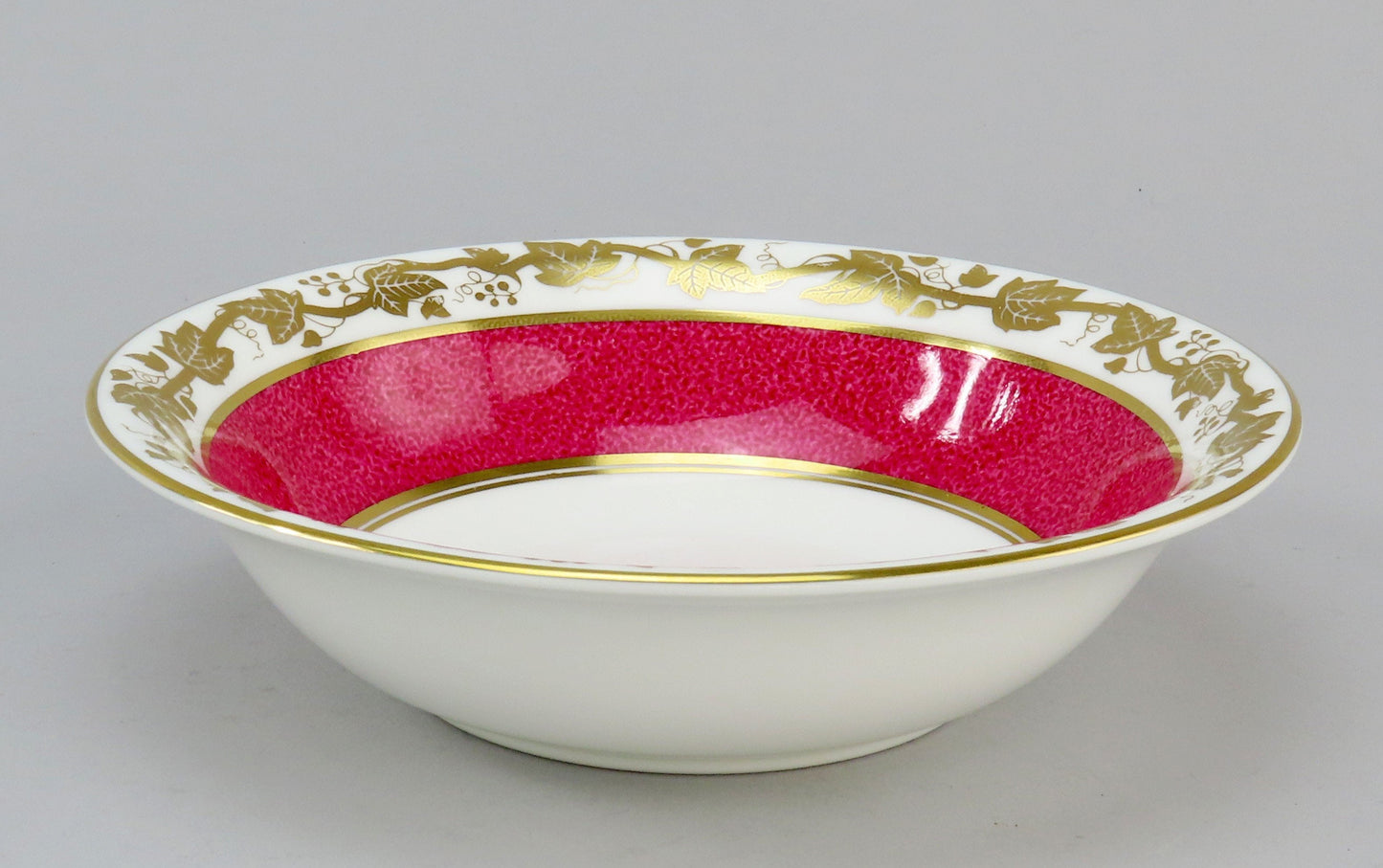 12 Wedgwood Whitehall W3994 Powder Ruby Bone China Coupe Cereal Bowls 6"