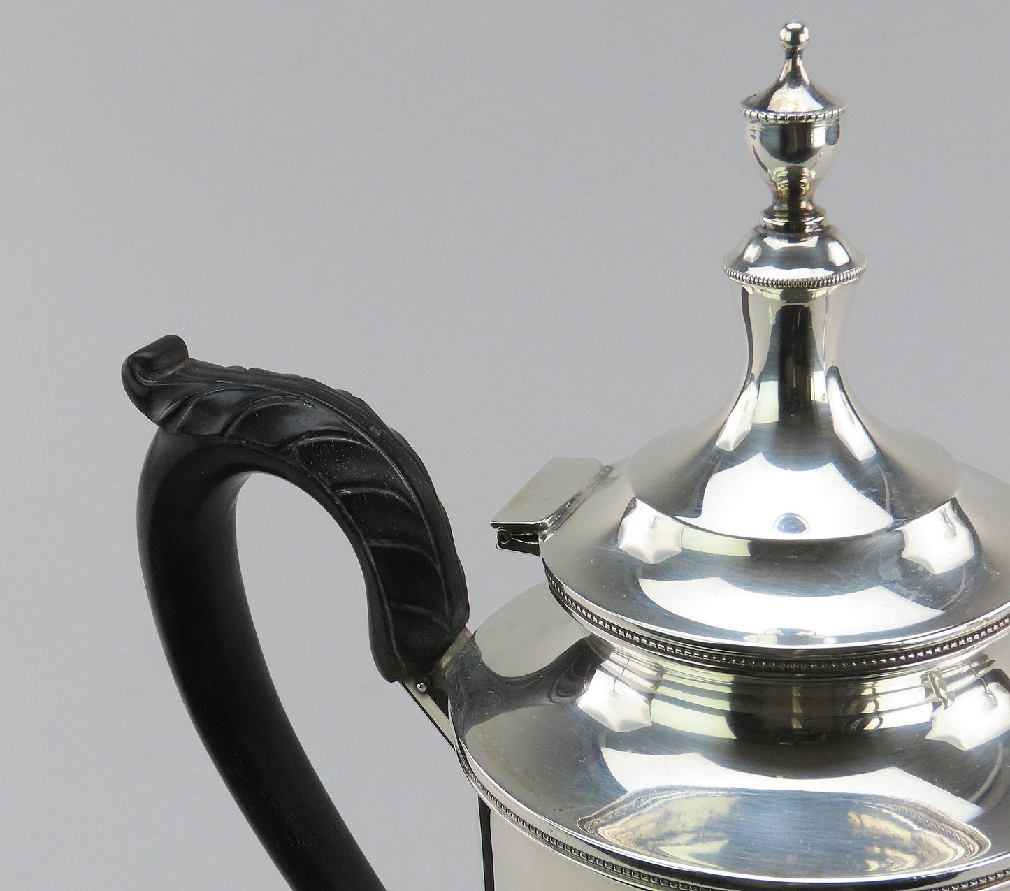 Antique American Sterling Silver Coffee Pot in Classic 18th C Style No Mono