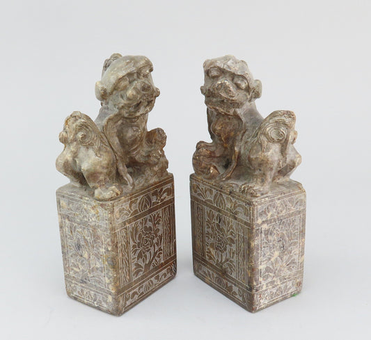 Excellent Pair c1915 Chinese Carved Soapstone Foo Dog Guardian Lion Figurines