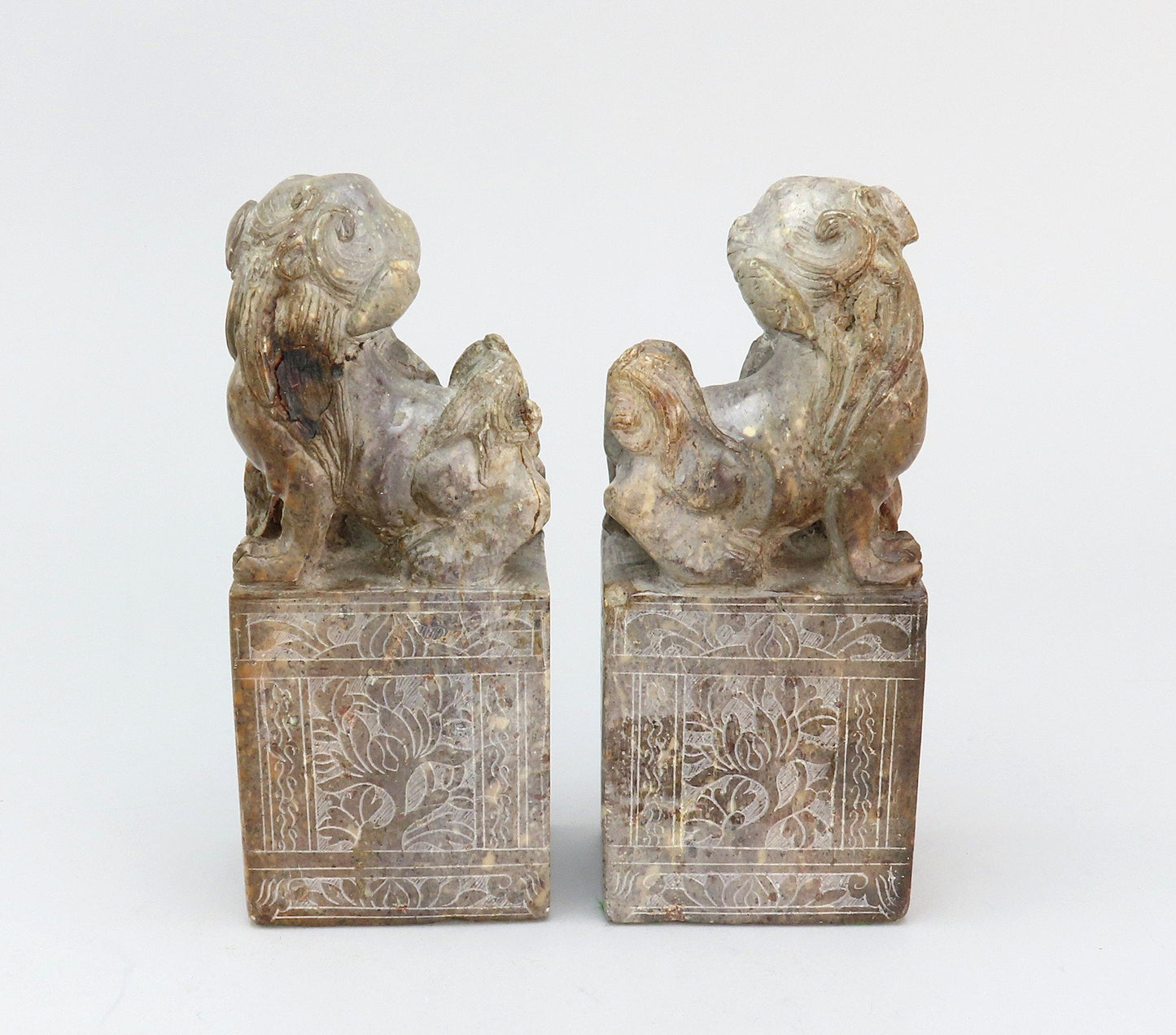Excellent Pair c1915 Chinese Carved Soapstone Foo Dog Guardian Lion Figurines