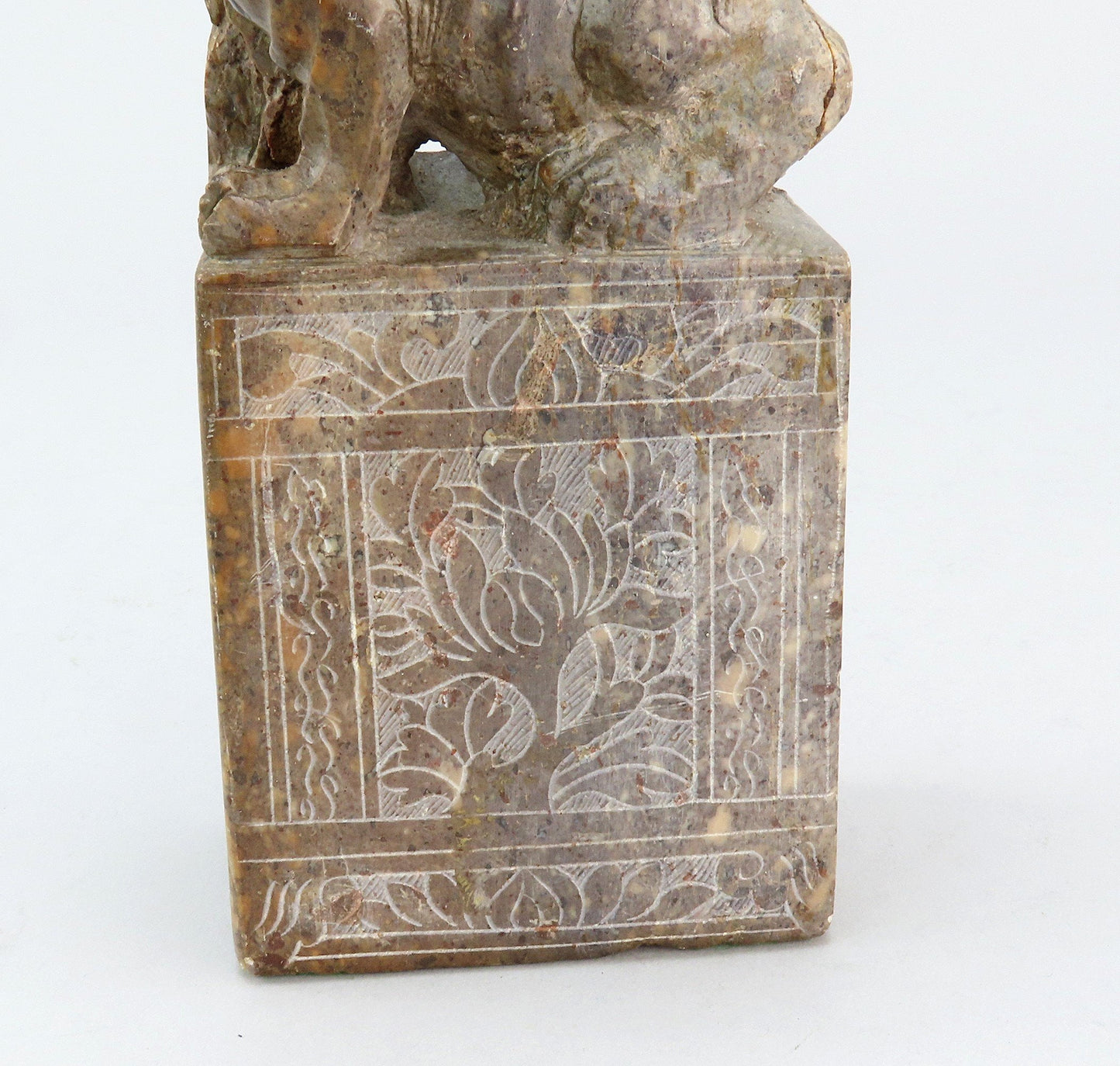 Excellent Pair c1915 Chinese Carved Soapstone Foo Dog Guardian Lion Figurines