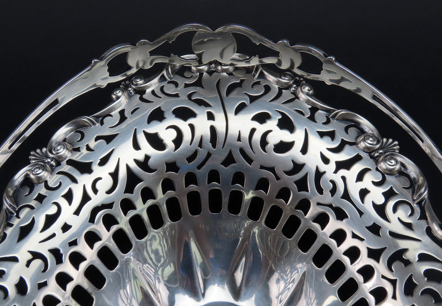 Impressive c1910 Towle Sterling Silver Pierced Swing Handle Basket w Scroll Feet