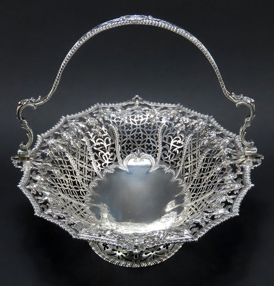 Elegant 1767 English Sterling Silver Large Basket Pierced Latticework Wolf Crest